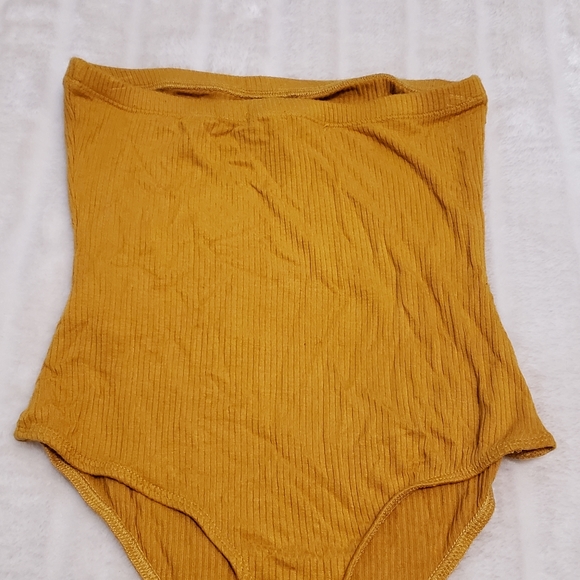 BOGO Free🦋 SWS Essentials Strapless Bodysuit - Picture 9 of 10